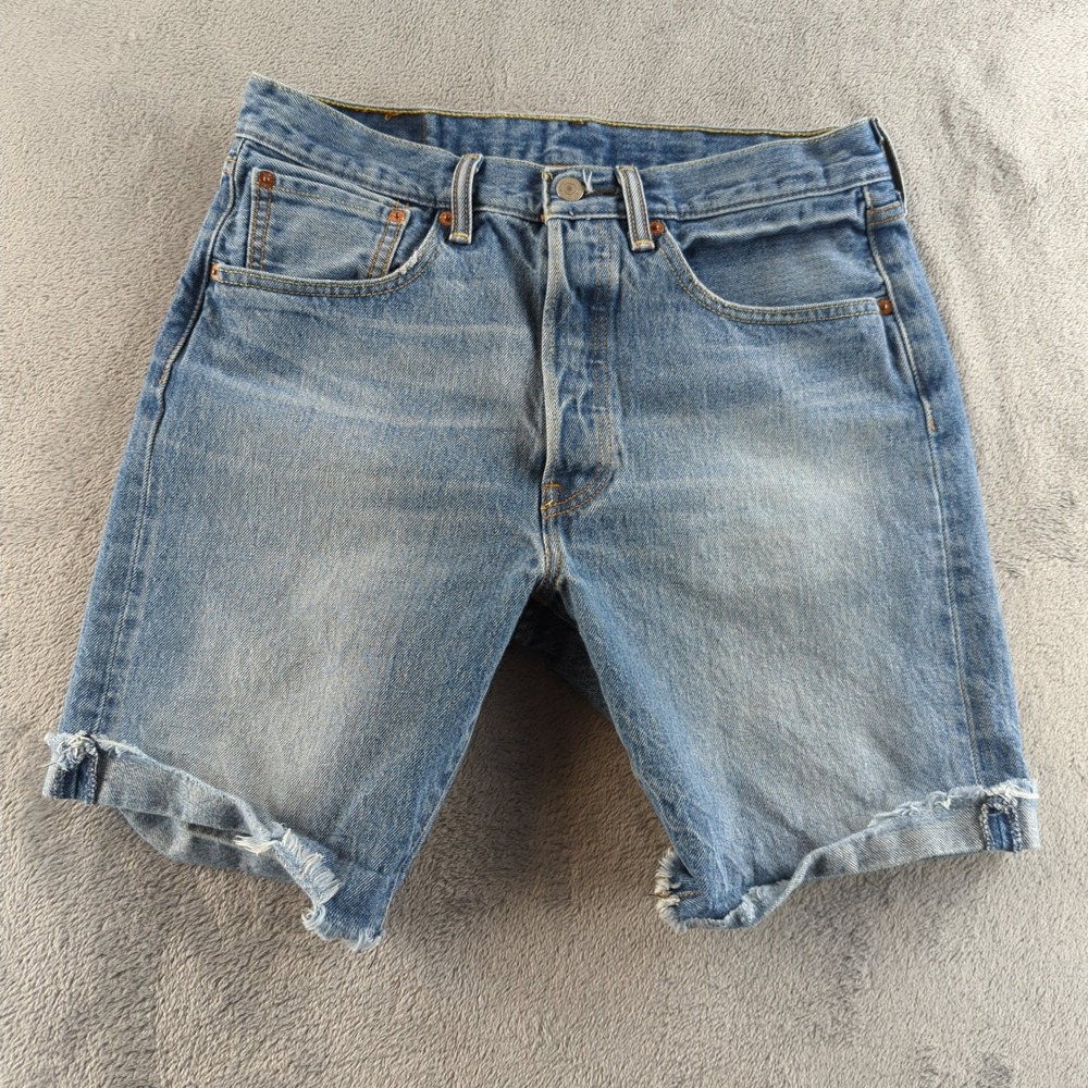 Levis 501 Jean Shorts Mens 31 Blue Light Wash Faded Button Fly Denim Cotton CT